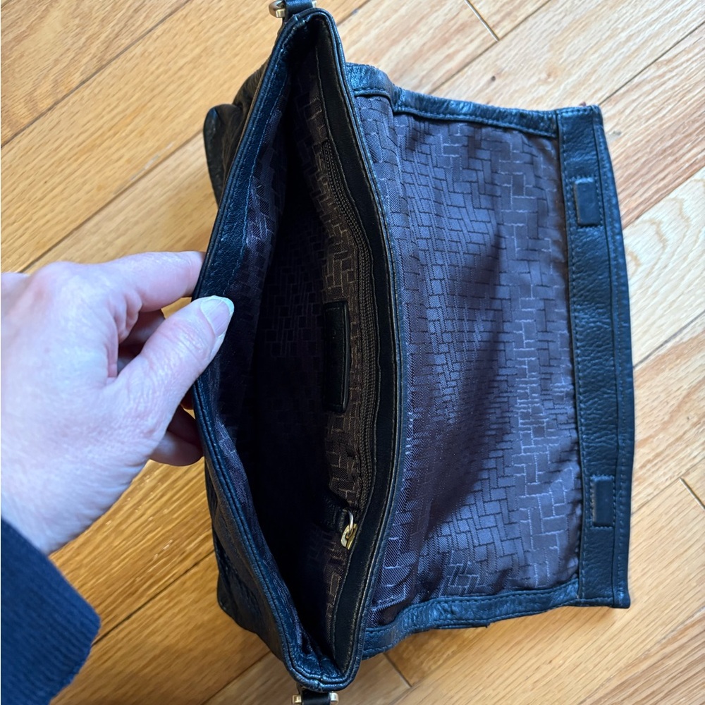 Cole Haan, black leather handbag, removable chain strap, VGUC - Picture 5 of 12